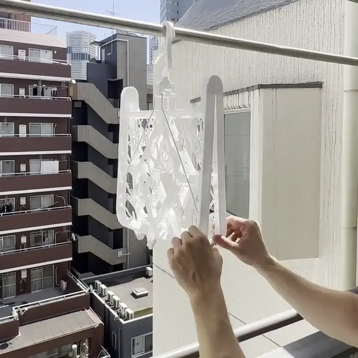 Video: sådan foldes OriHangers tørrestativet